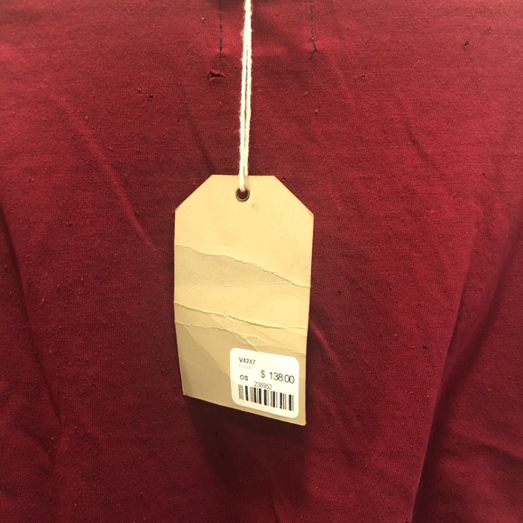 Handmade Burgundy Chain T-shirt - Picture 5 of 6